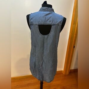 Given Kale Size L Women’s Casual Blue Sleeveless Button-Up jeans Top